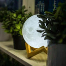 Lua Luminária 3D (com Stand em Madeira)